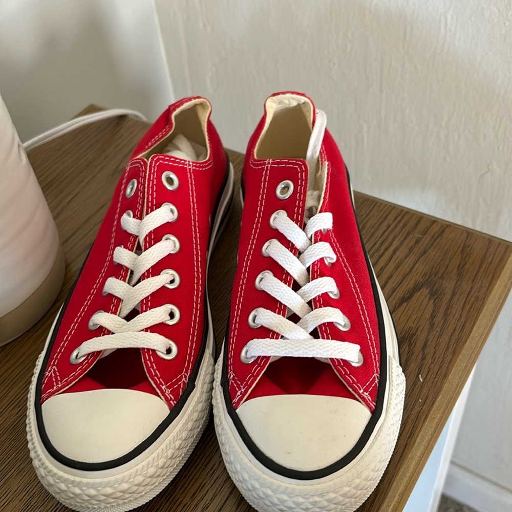 Low rise, Cherry Red, Converse